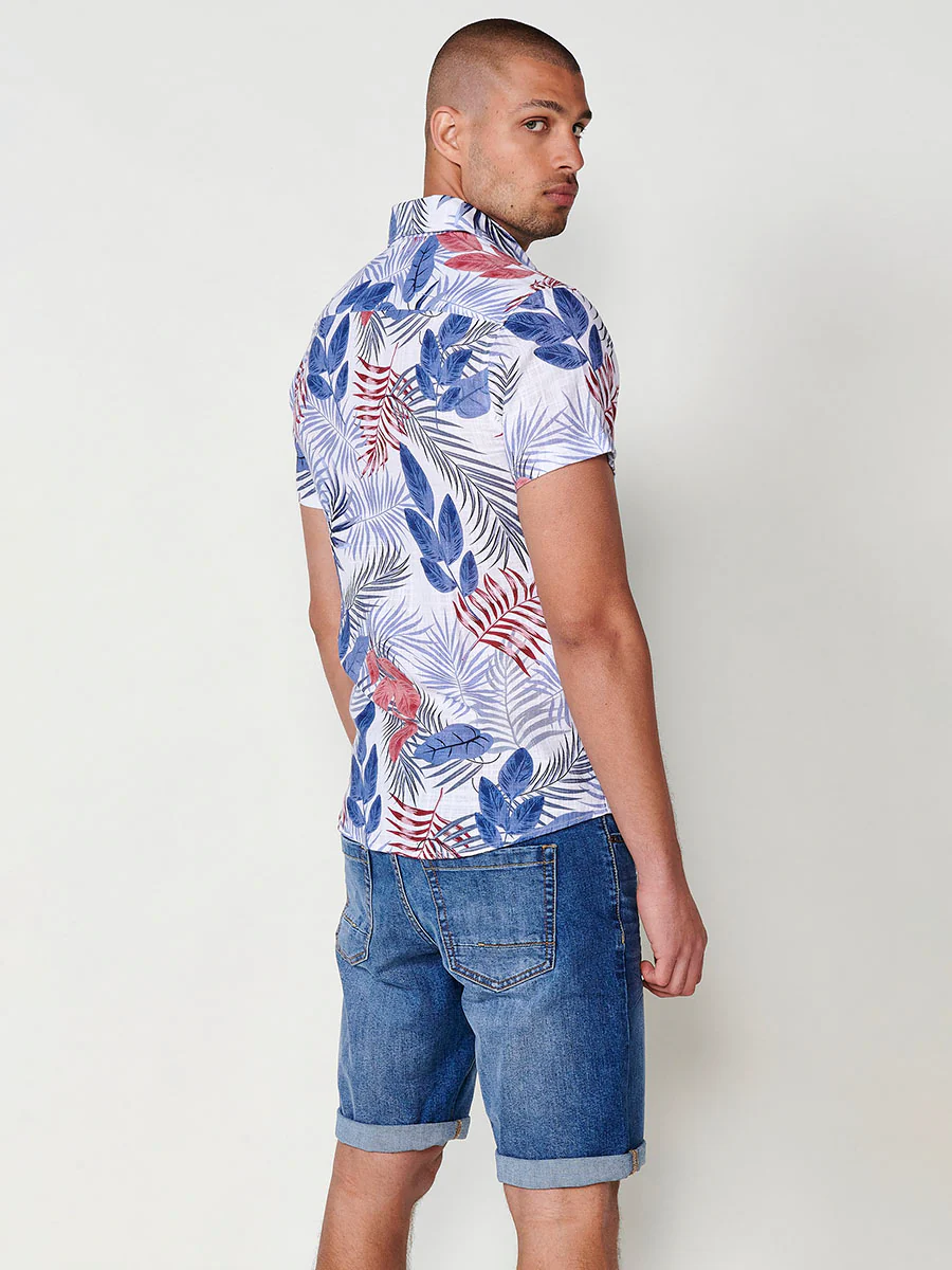 Camisa de manga corta con estampado tropical y bolsillo delantero para hombre – 100% viscosa - Image 5