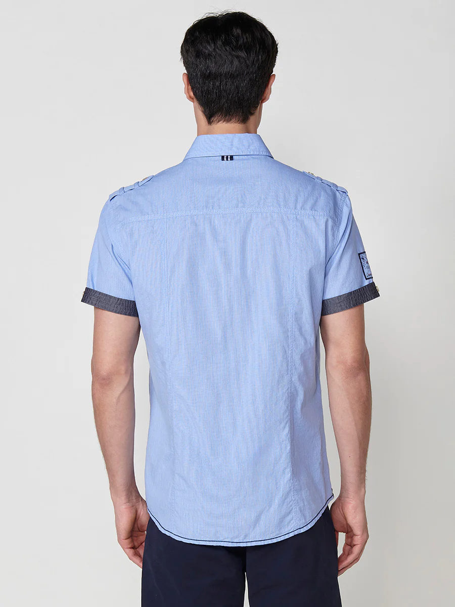 Camisa de manga corta de algodón. puños vueltos, cierre con botones y bolsillos con solapa. - Image 21