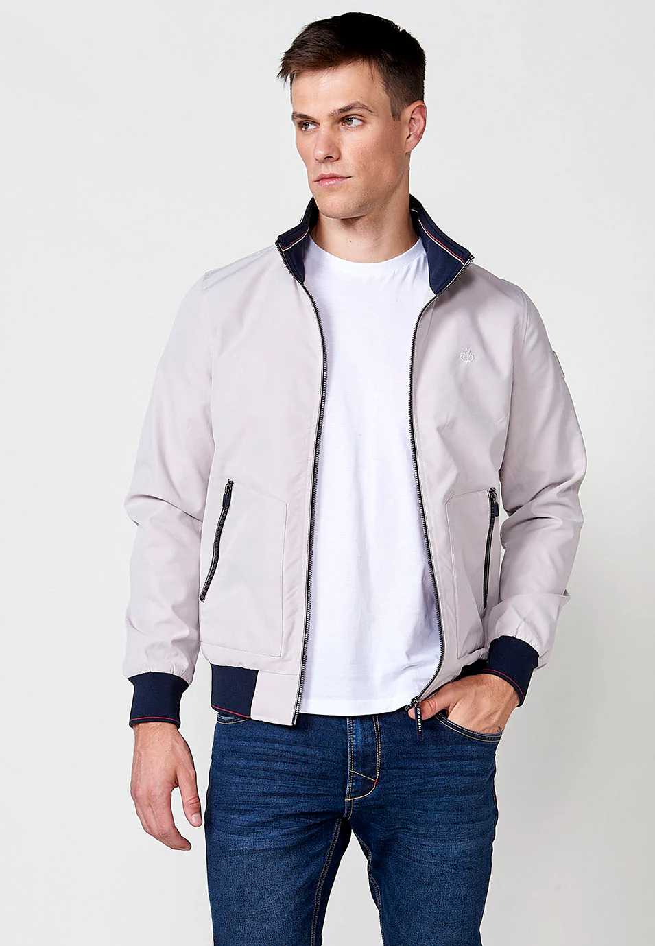 Chaqueta cazadora con cuello alto y puños elasticos para hombre - Image 19
