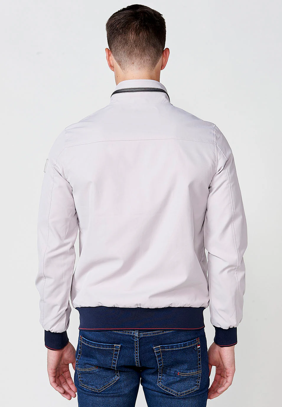 Chaqueta cazadora con cuello alto y puños elasticos para hombre - Image 25