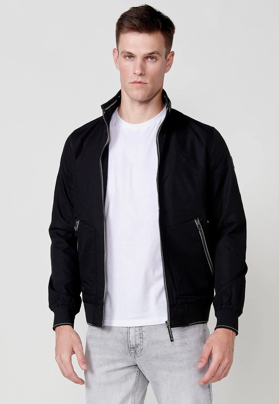Chaqueta cazadora con cuello alto y puños elasticos para hombre - Image 5