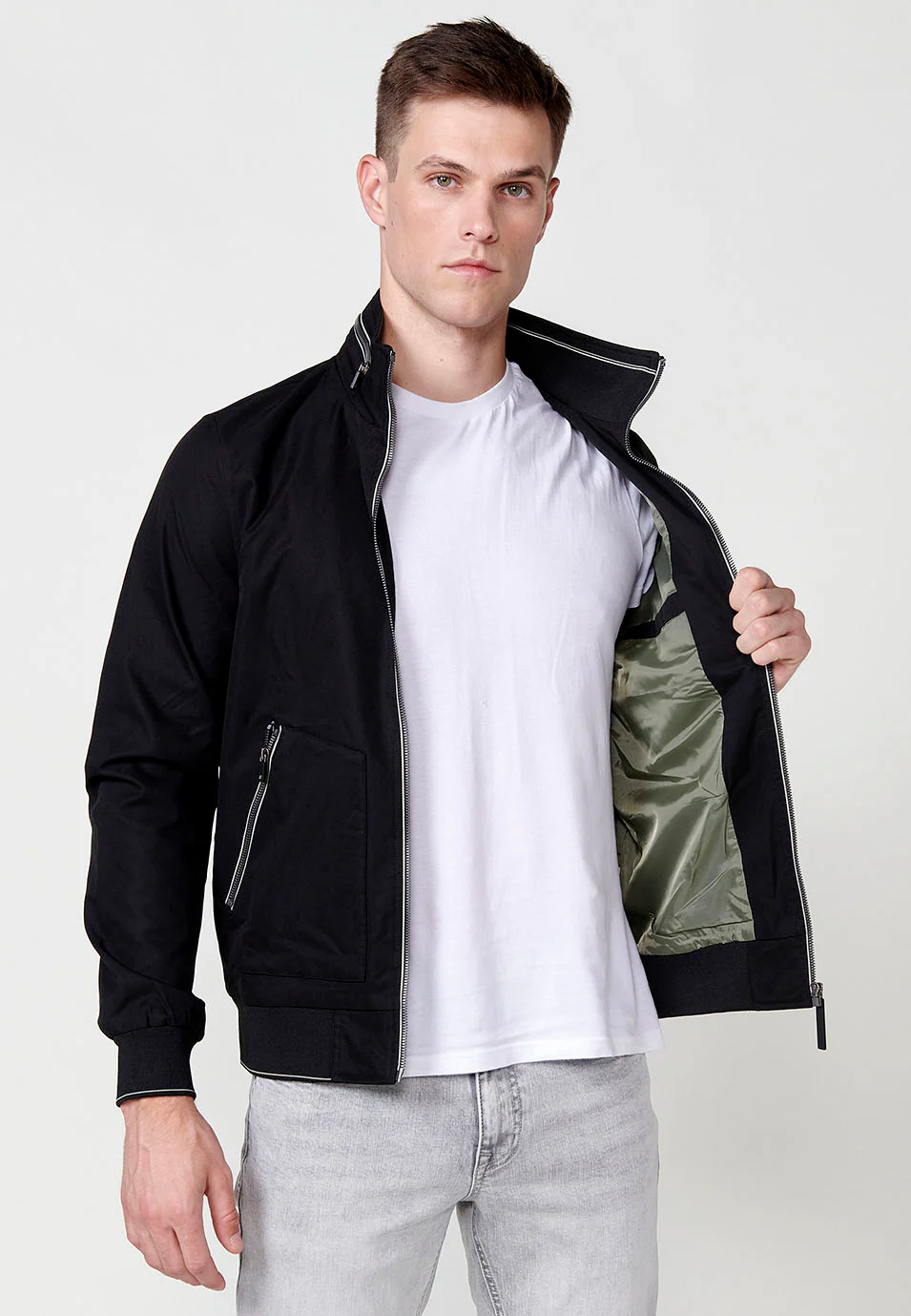 Chaqueta cazadora con cuello alto y puños elasticos para hombre - Image 9