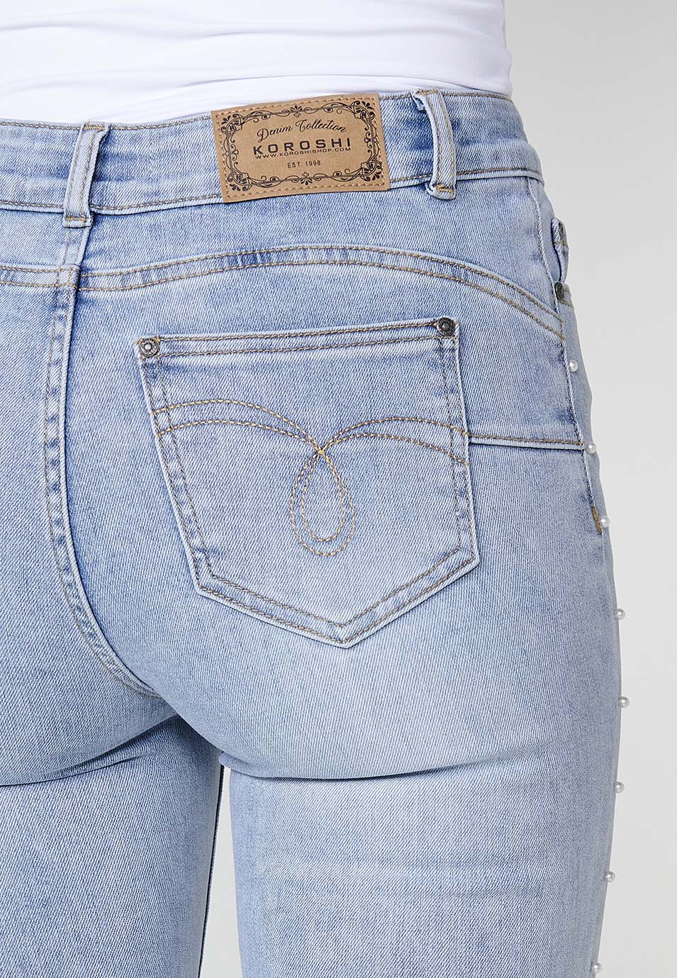Pantalón largo jeans slim push up con detalles de perlas en los laterales para mujer - Image 8