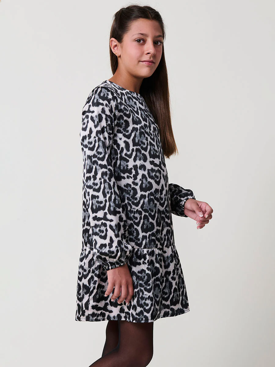 Vestido niña satinado estampado animal - Image 4
